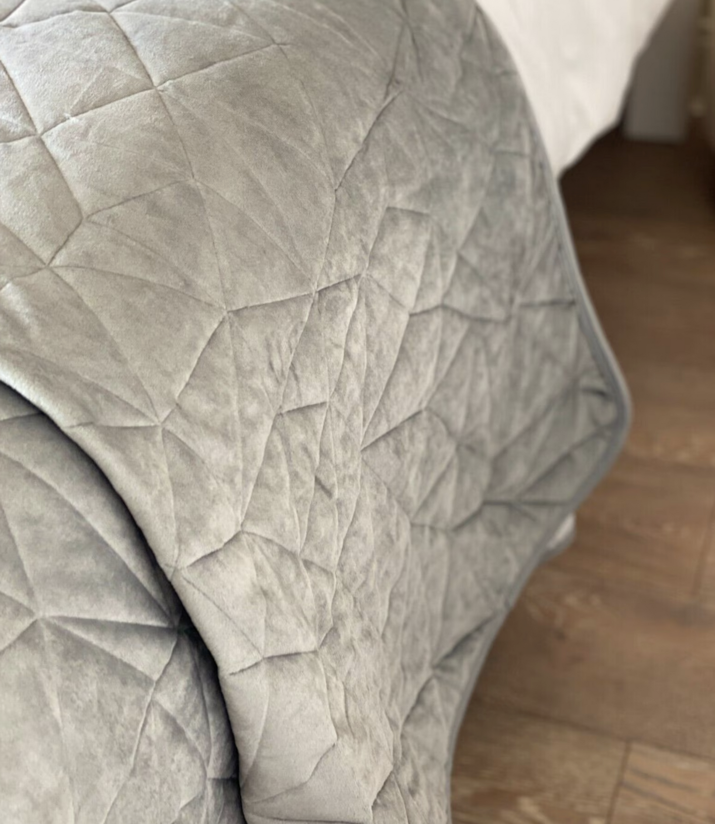 Vermont Velvet Bedspread - Stone Grey