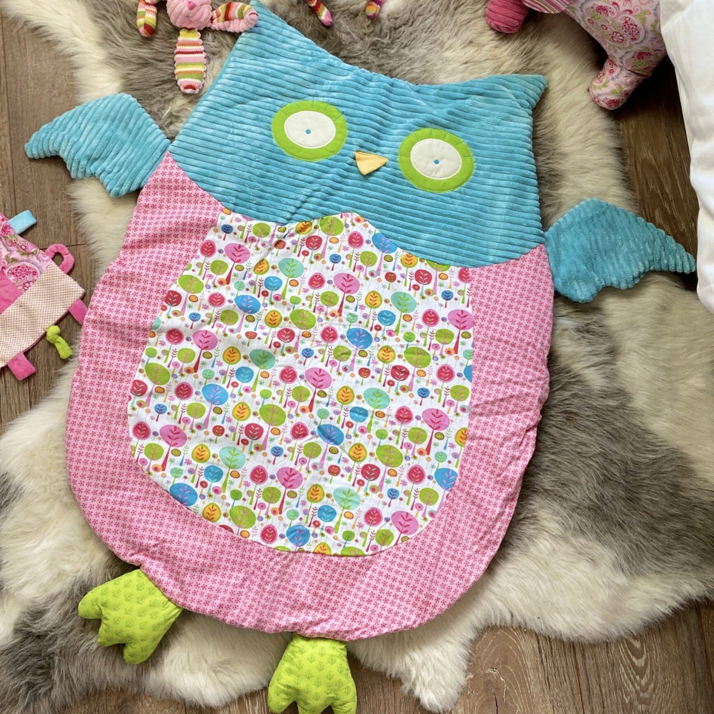 Large Owl Playmat